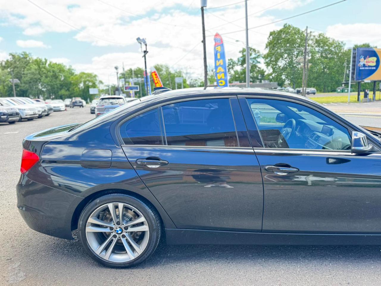 BMW 3 Series 4dr Sdn 328i xDrive AWD SULEV South Africa 2015