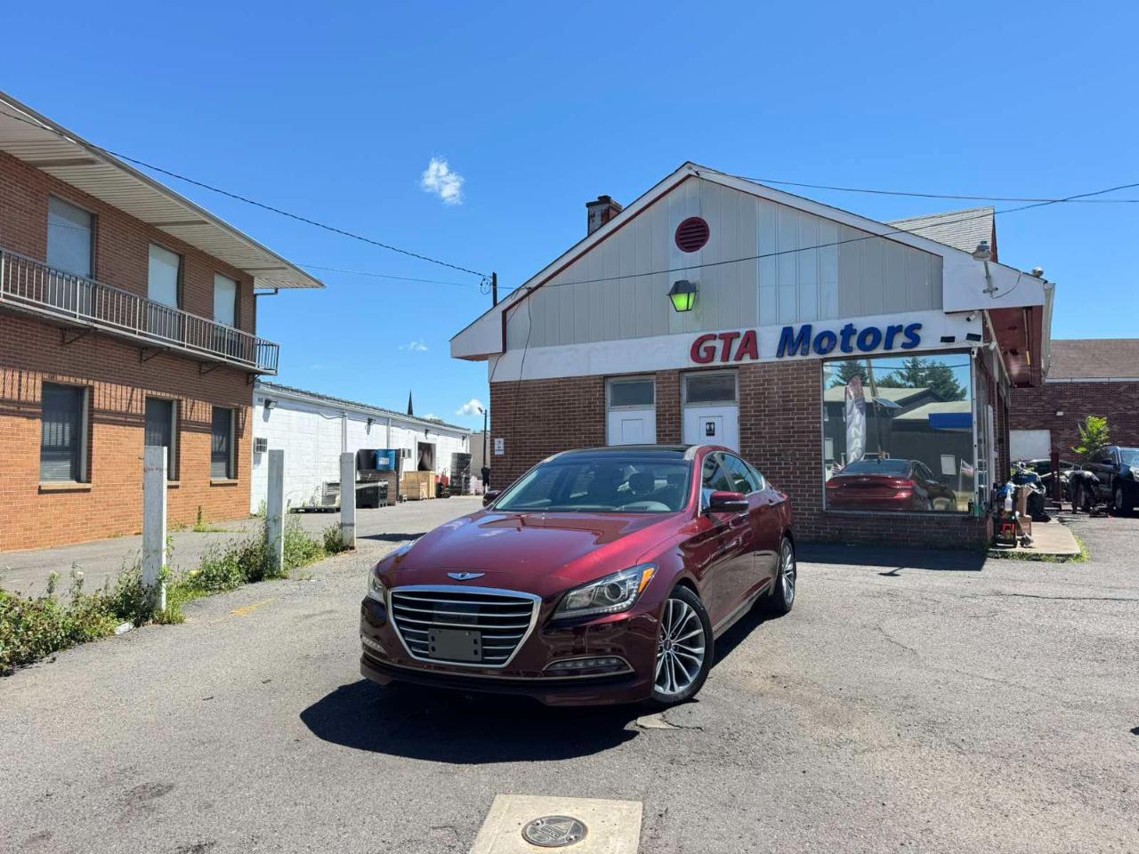Hyundai Genesis 4dr Sdn V6 3.8L AWD 2016