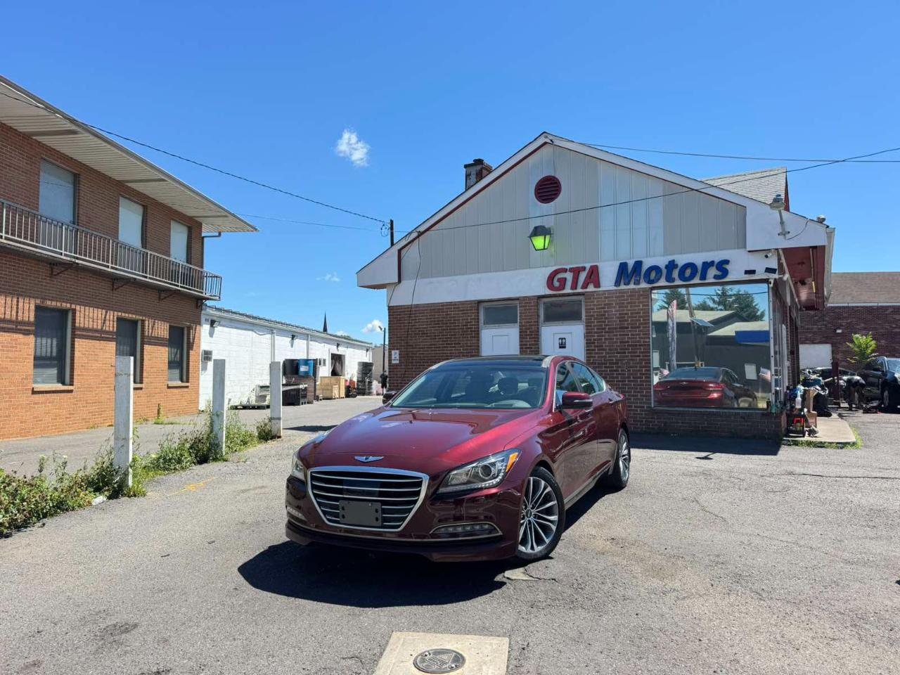 Hyundai Genesis 4dr Sdn V6 3.8L AWD 2016
