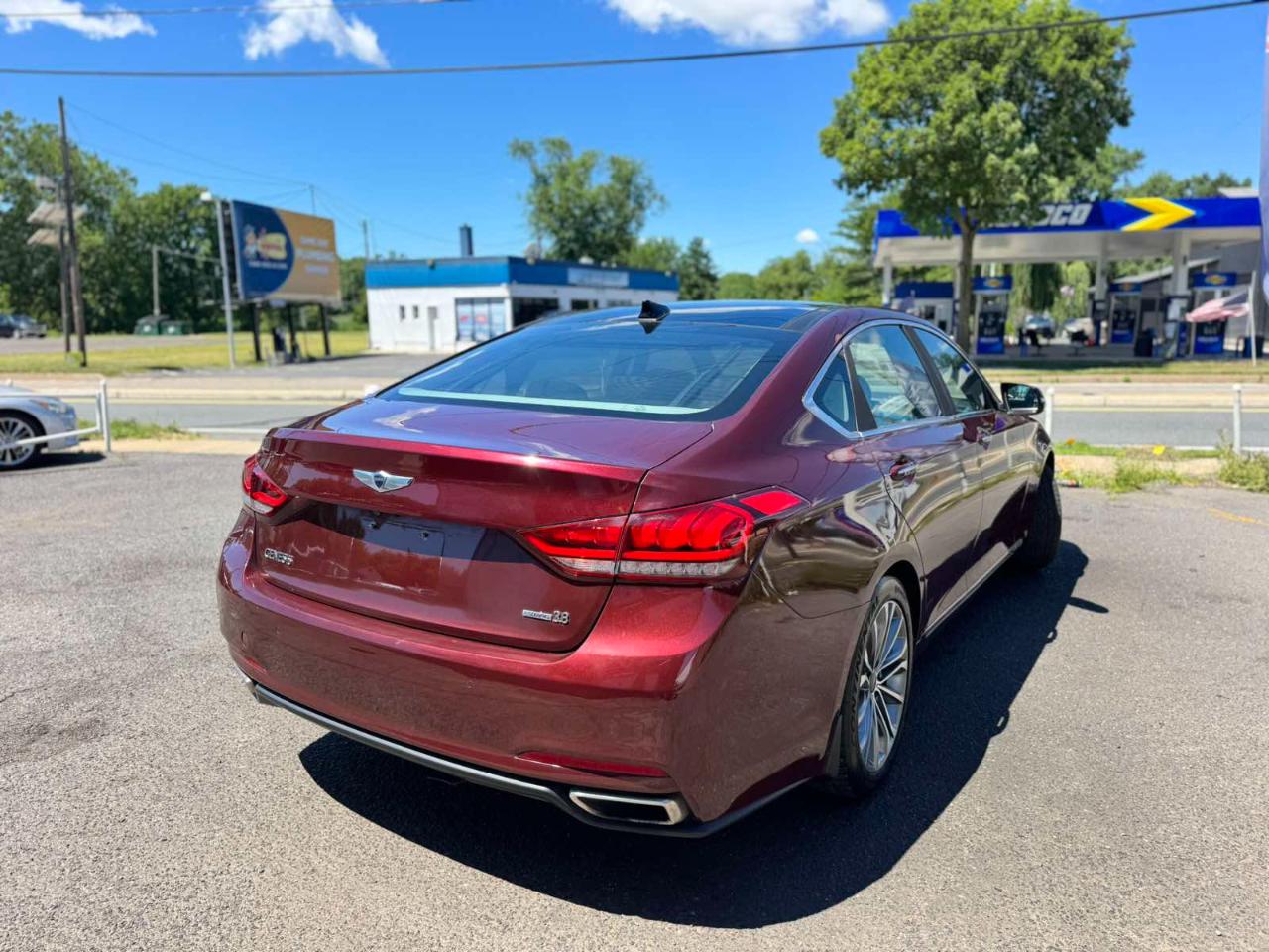 Hyundai Genesis 4dr Sdn V6 3.8L AWD 2016