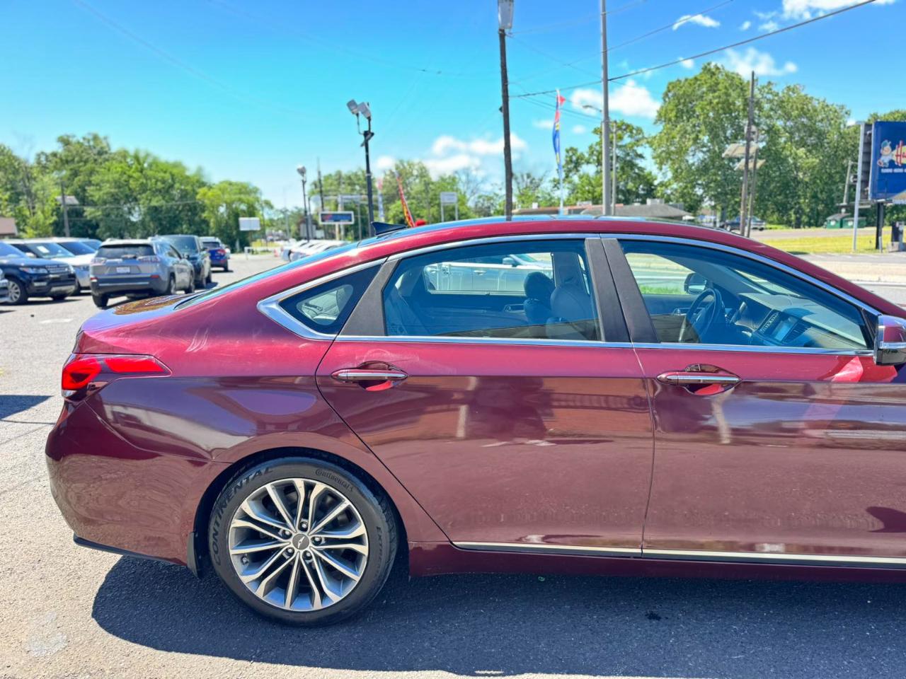 Hyundai Genesis 4dr Sdn V6 3.8L AWD 2016