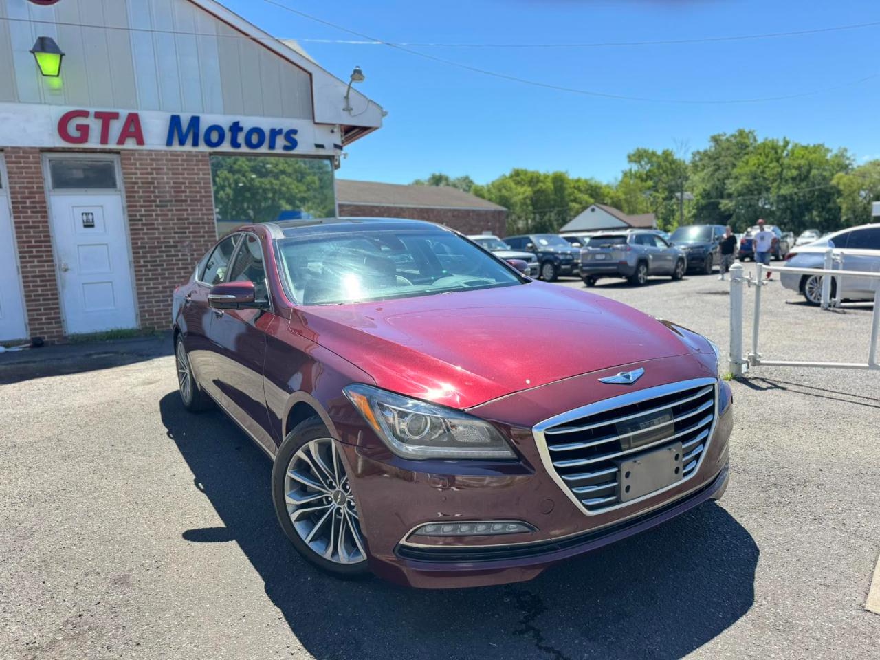 Hyundai Genesis 4dr Sdn V6 3.8L AWD 2016