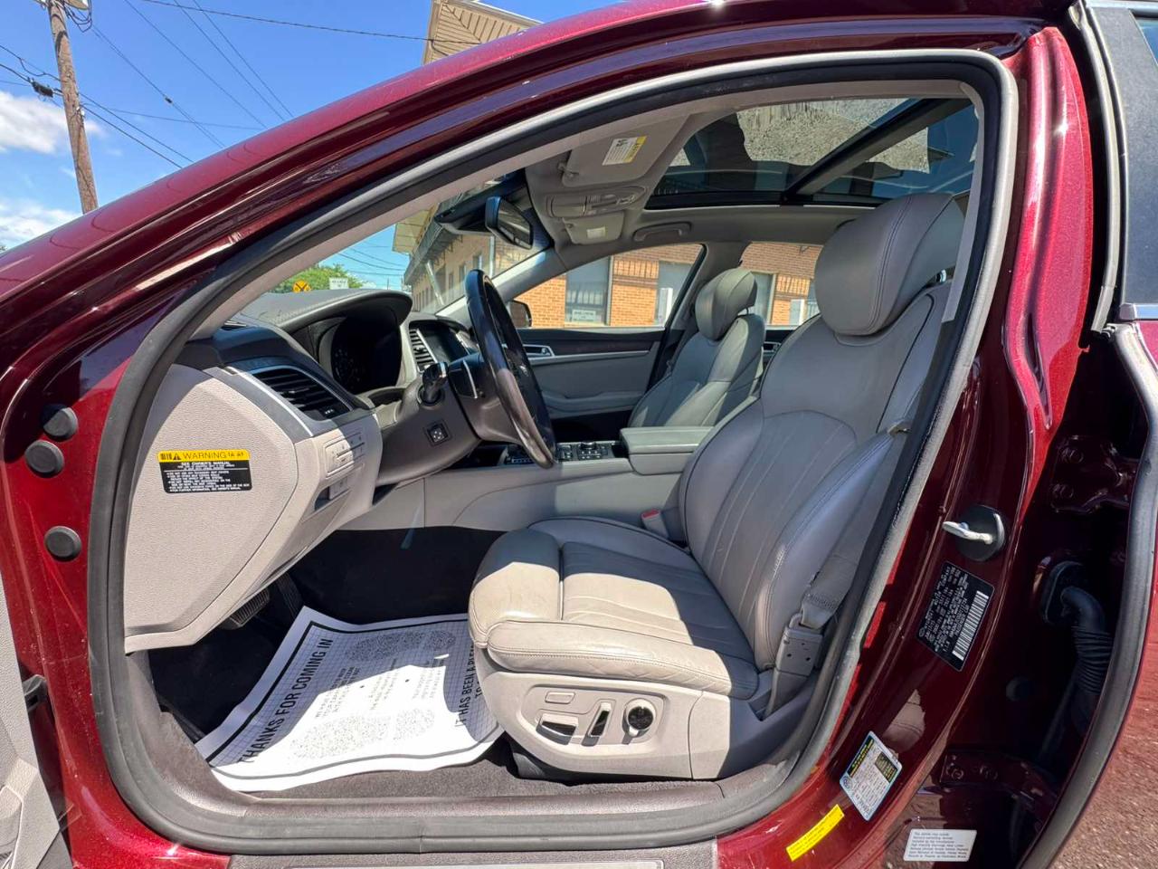 Hyundai Genesis 4dr Sdn V6 3.8L AWD 2016