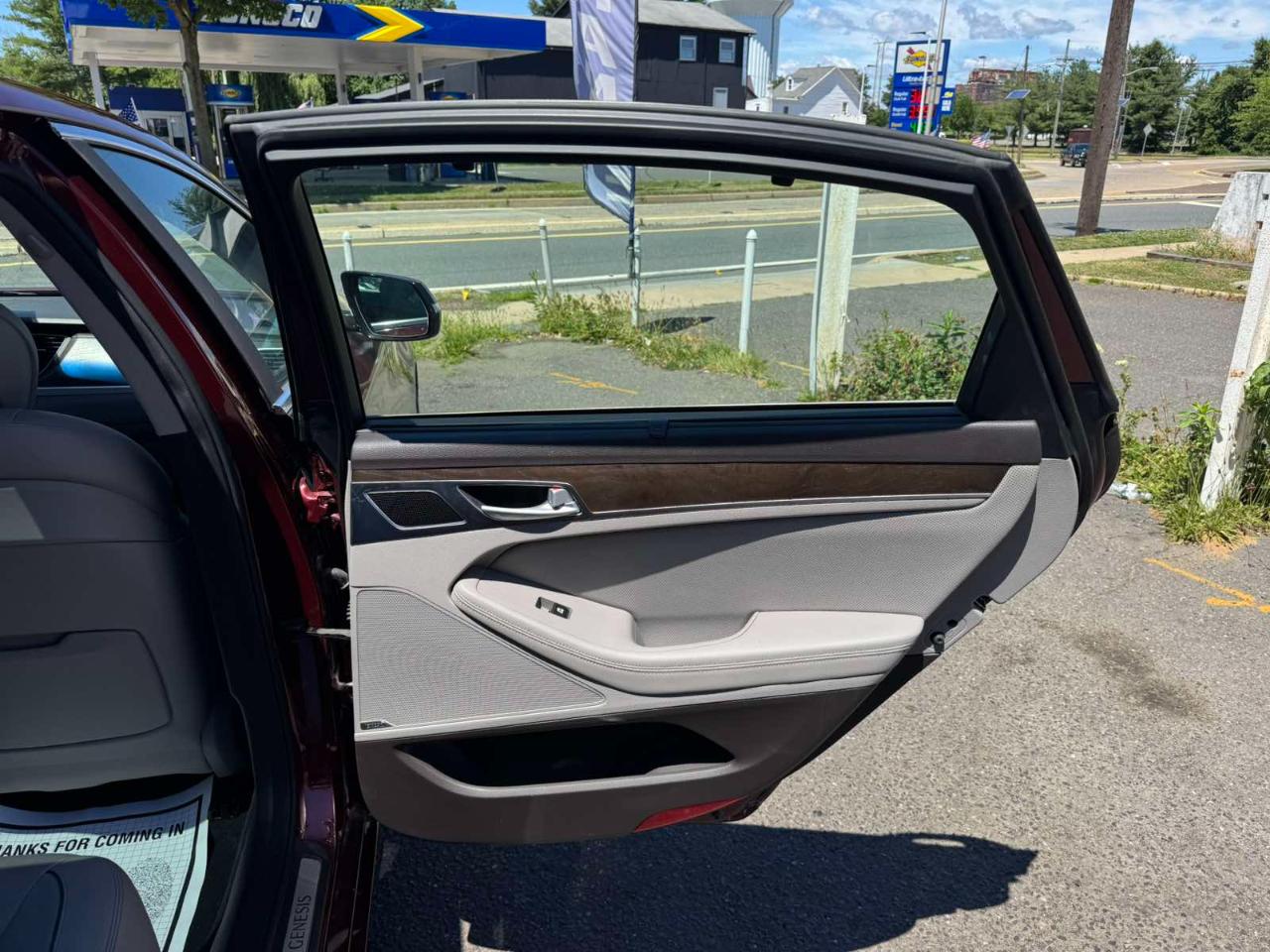 Hyundai Genesis 4dr Sdn V6 3.8L AWD 2016
