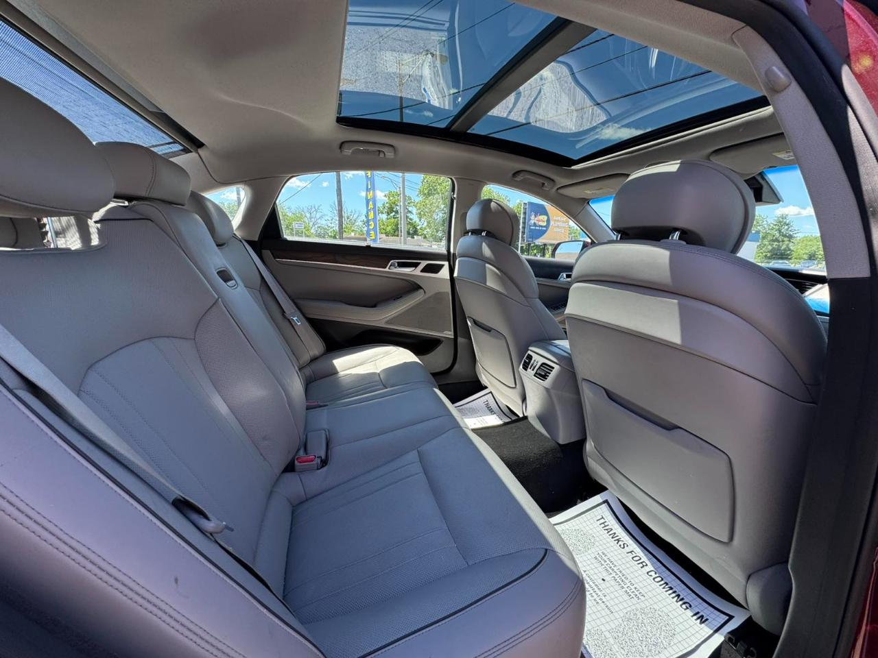 Hyundai Genesis 4dr Sdn V6 3.8L AWD 2016