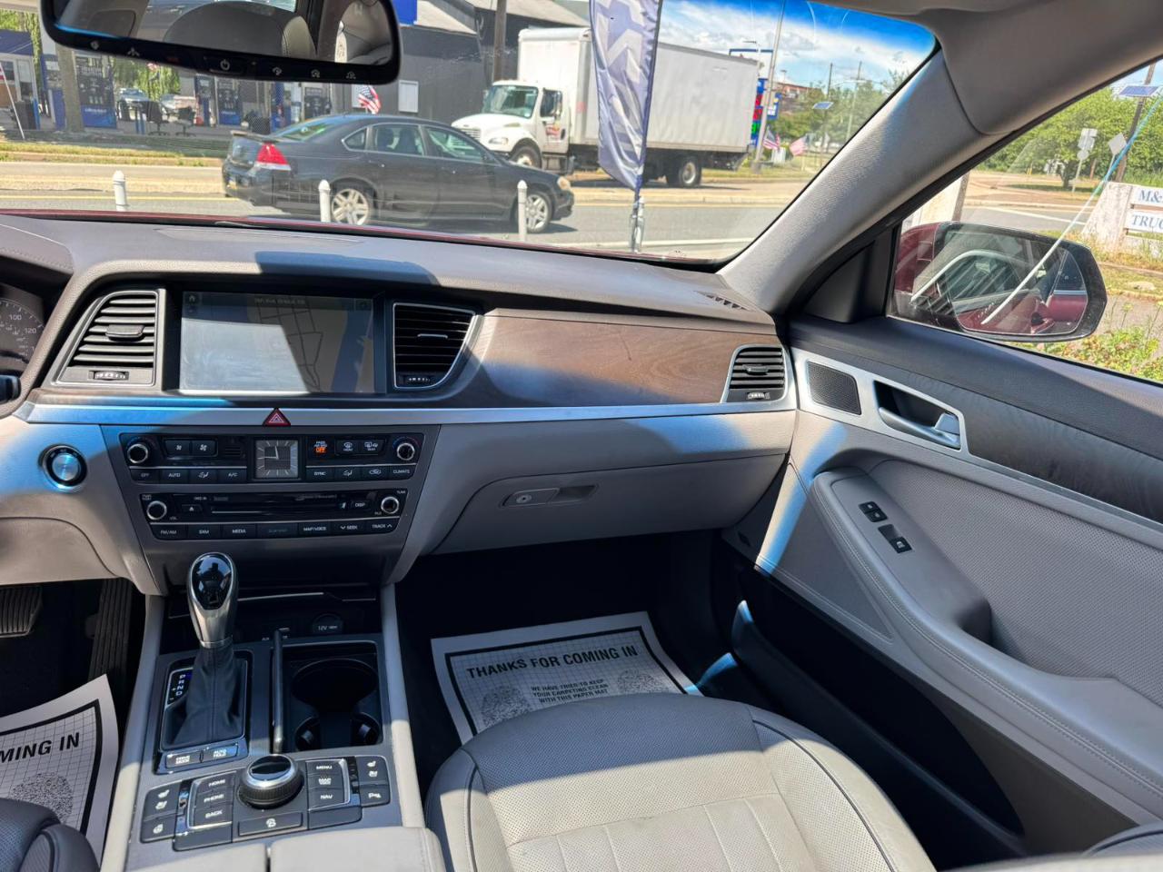 Hyundai Genesis 4dr Sdn V6 3.8L AWD 2016