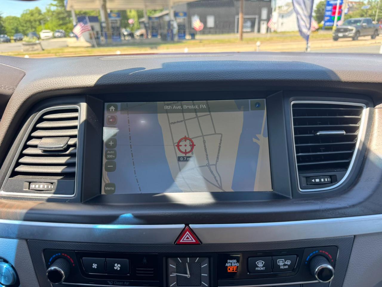 Hyundai Genesis 4dr Sdn V6 3.8L AWD 2016