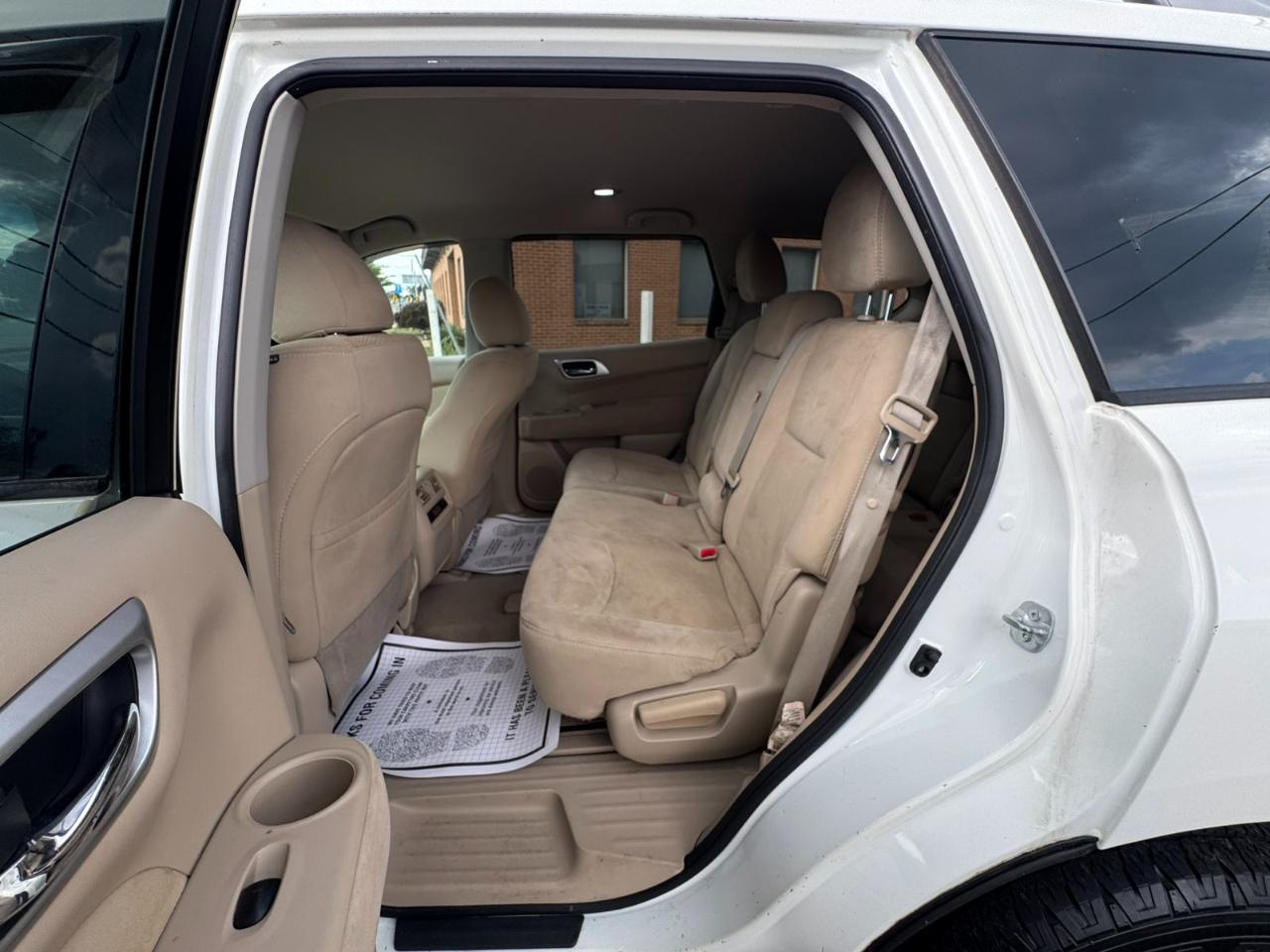 Nissan Pathfinder 4WD 4dr S 2015