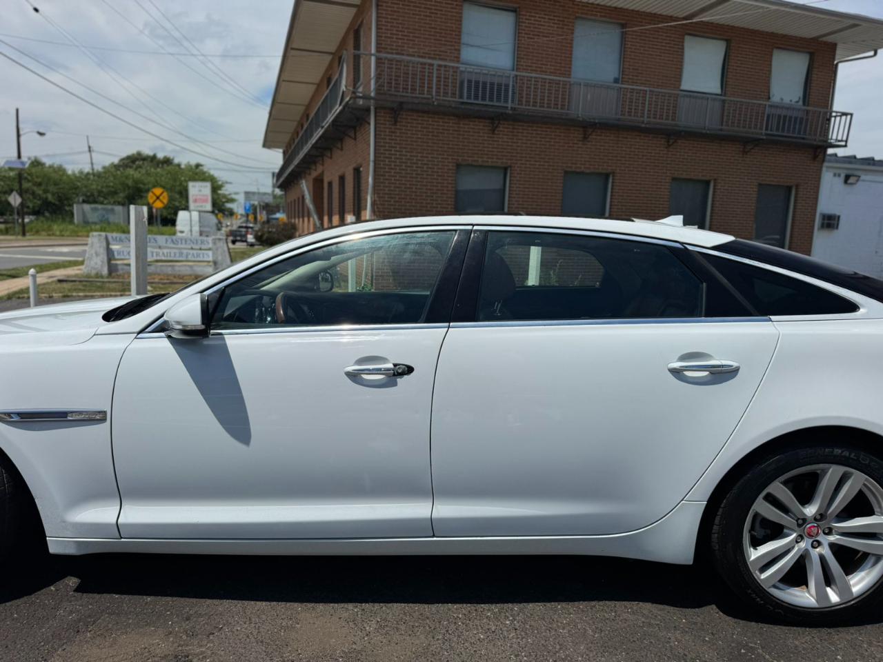 Jaguar XJ 4dr Sdn XJL Portfolio AWD 2014