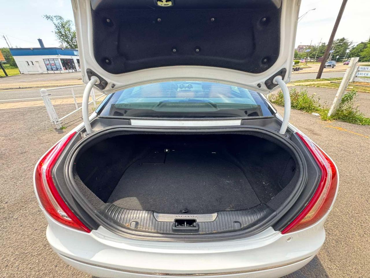 Jaguar XJ 4dr Sdn XJL Portfolio AWD 2014
