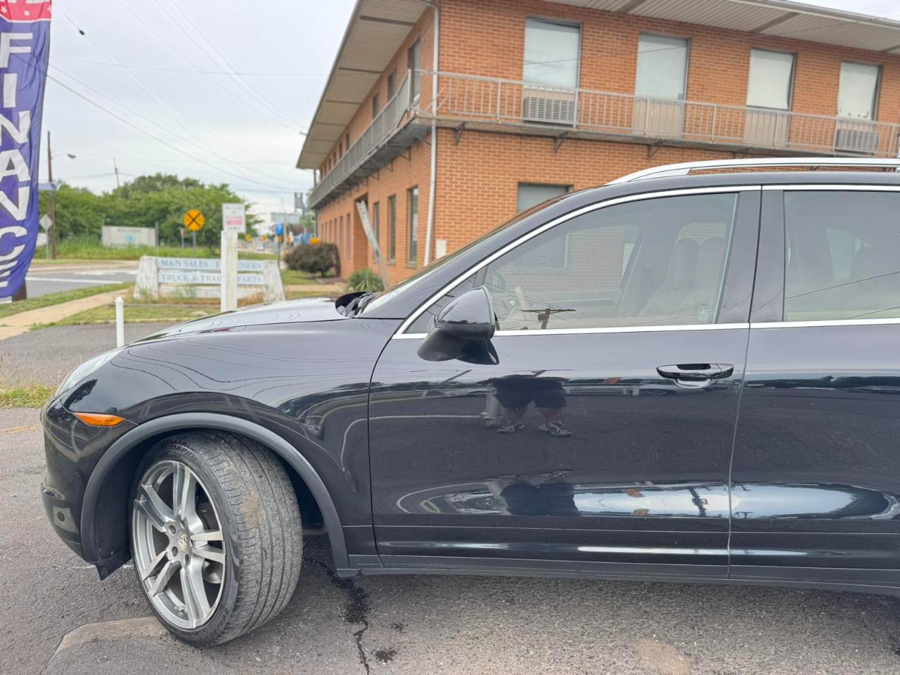 Porsche Cayenne AWD 4dr Tiptronic 2012