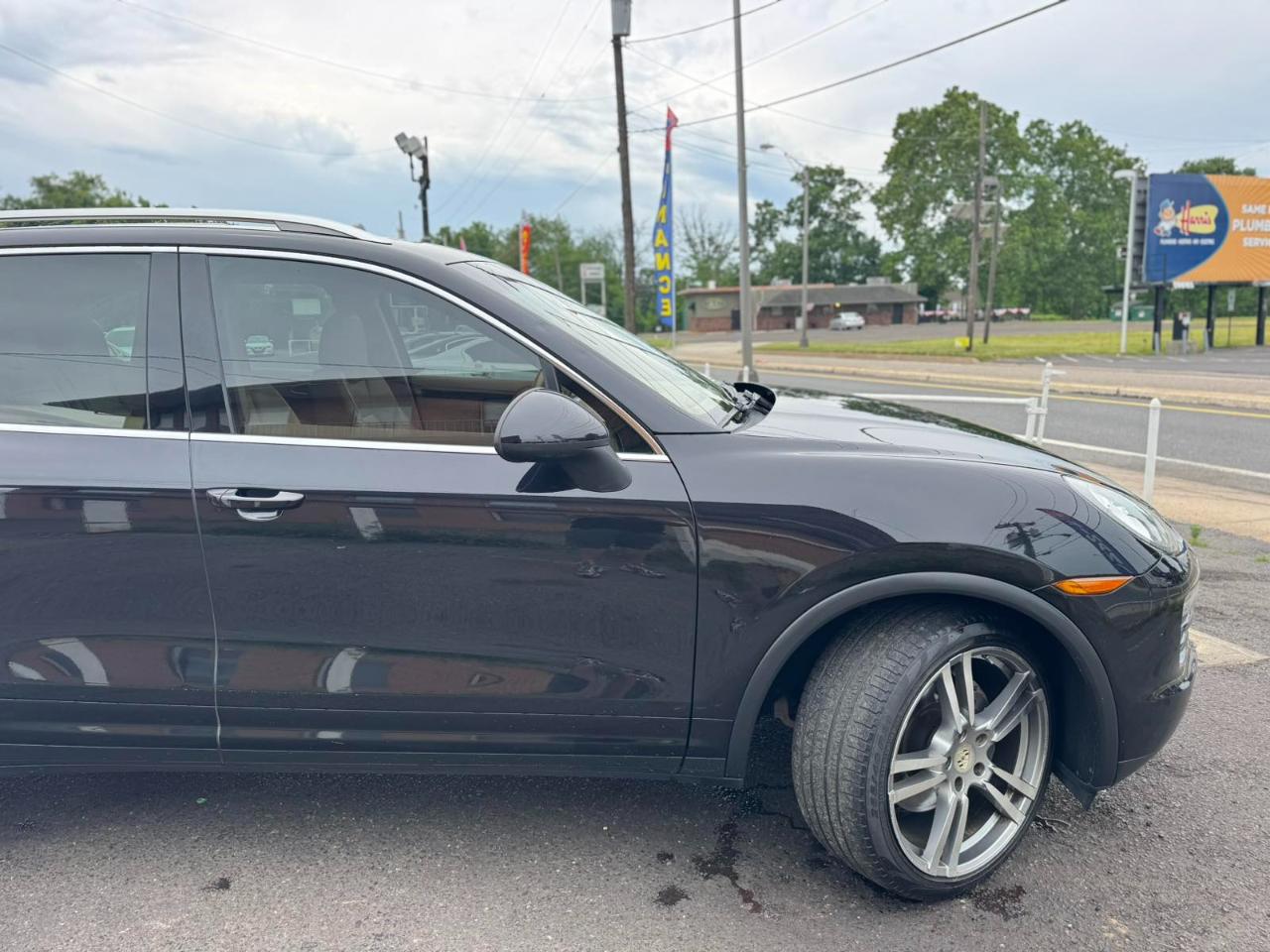 Porsche Cayenne AWD 4dr Tiptronic 2012
