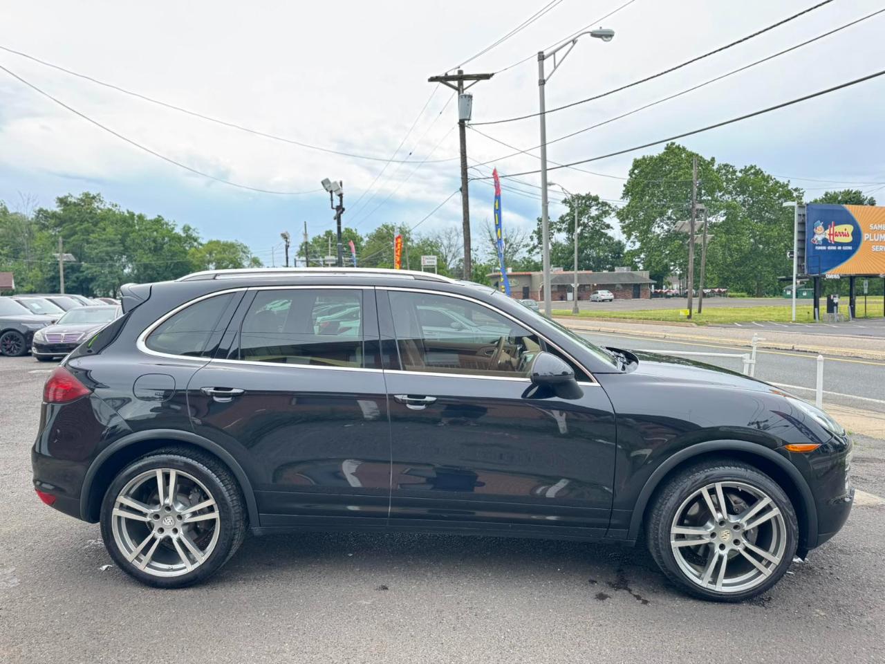 Porsche Cayenne AWD 4dr Tiptronic 2012