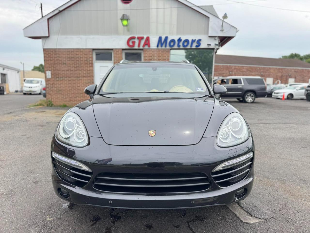 Porsche Cayenne AWD 4dr Tiptronic 2012