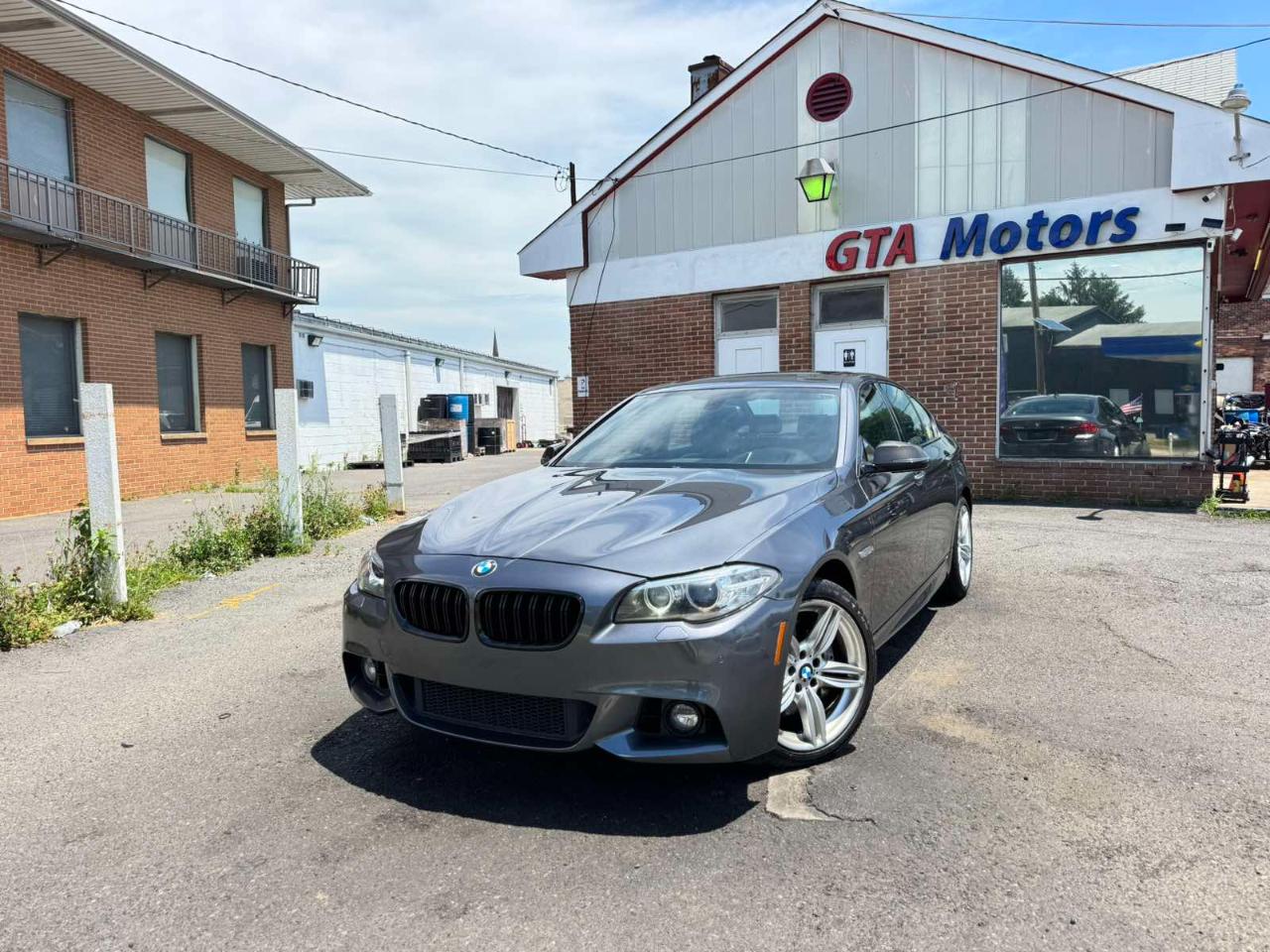 BMW 5 Series 4dr Sdn 535i xDrive AWD 2015