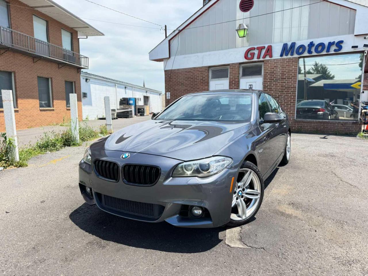BMW 5 Series 4dr Sdn 535i xDrive AWD 2015
