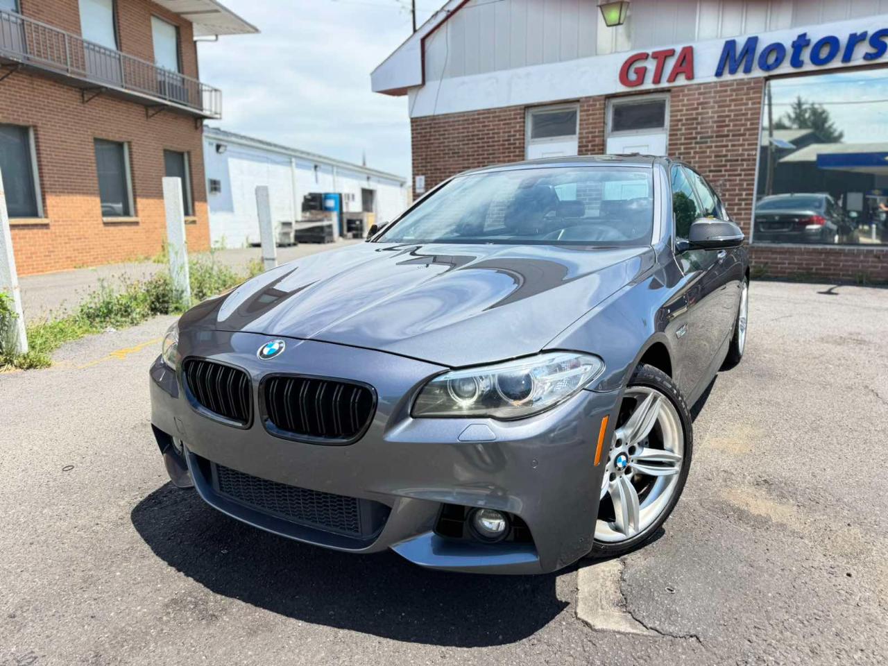 BMW 5 Series 4dr Sdn 535i xDrive AWD 2015