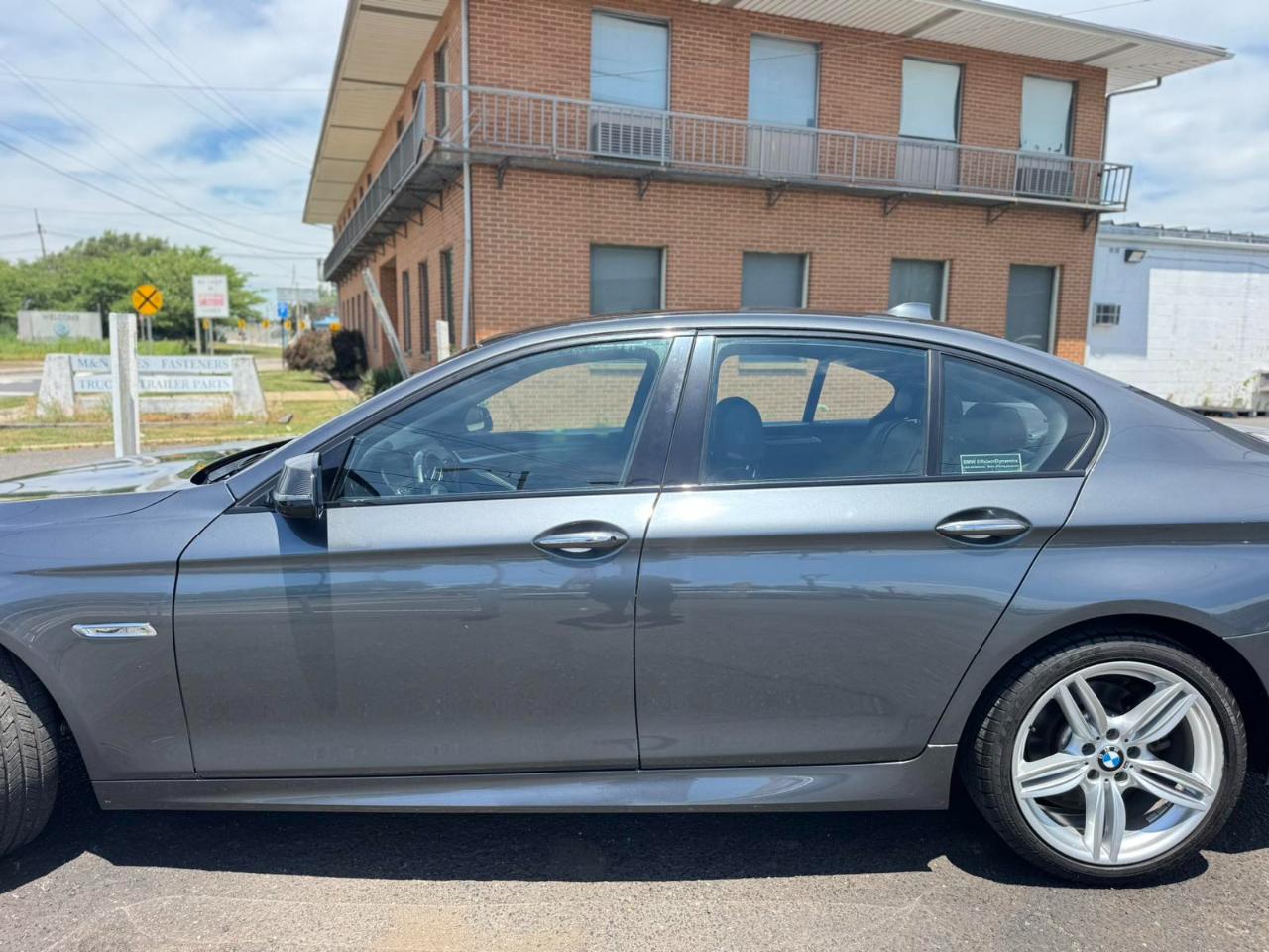 BMW 5 Series 4dr Sdn 535i xDrive AWD 2015