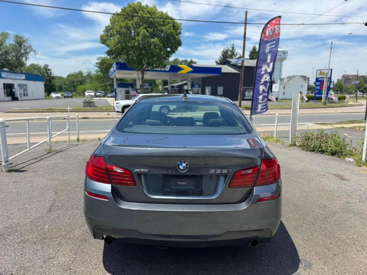 BMW 5 Series 4dr Sdn 535i xDrive AWD 2015