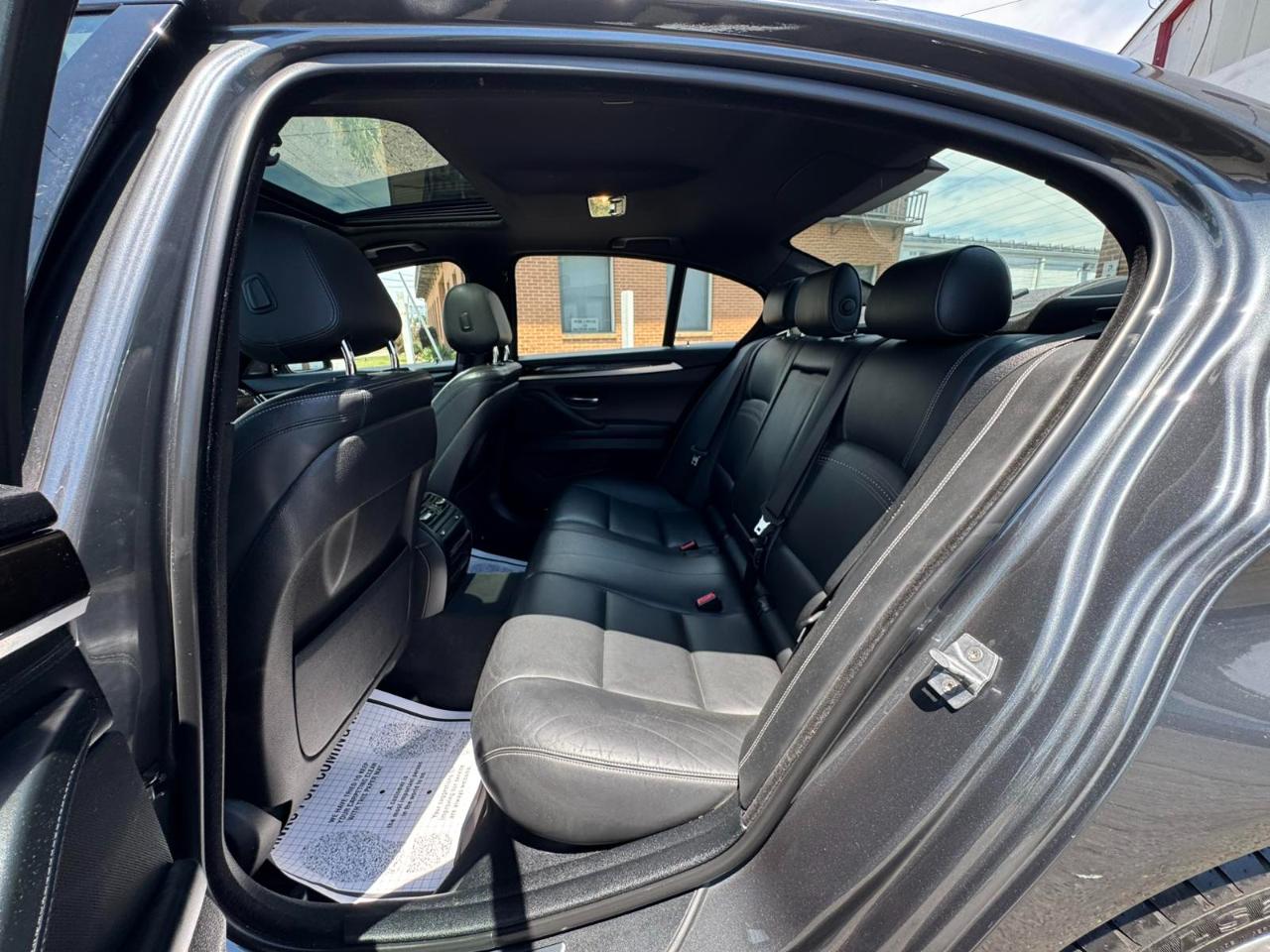 BMW 5 Series 4dr Sdn 535i xDrive AWD 2015