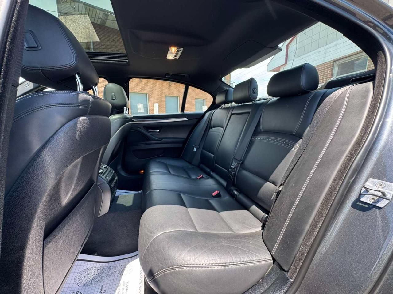 BMW 5 Series 4dr Sdn 535i xDrive AWD 2015