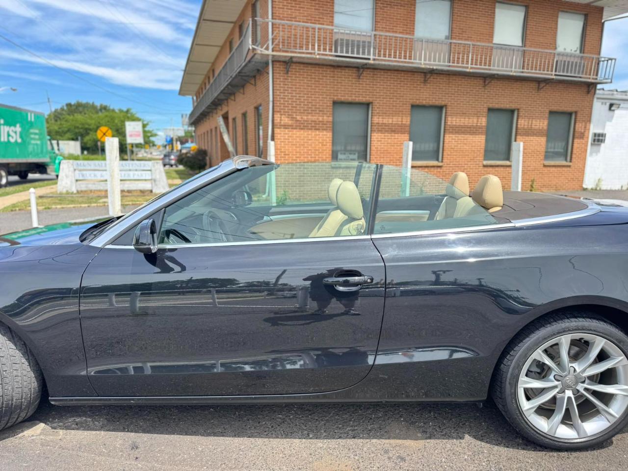 Audi A5 2dr Cabriolet Auto FrontTrak 2.0T Premium 2013