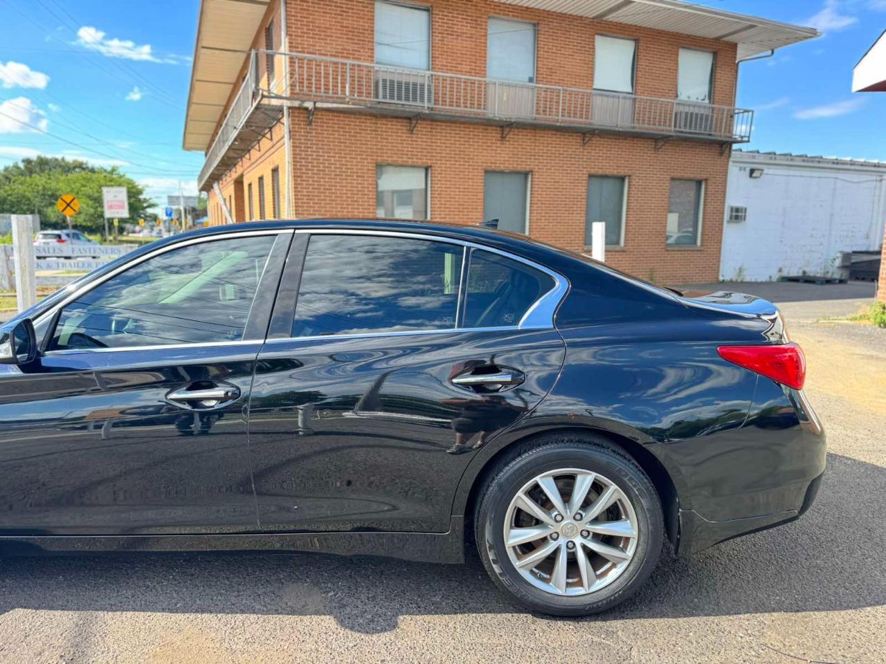 Infiniti Q50 4dr Sdn Premium AWD 2015