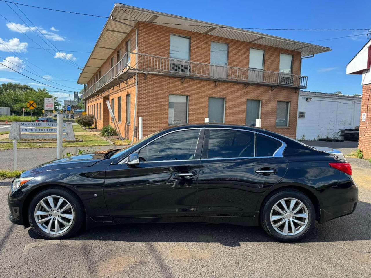 Infiniti Q50 4dr Sdn Premium AWD 2015