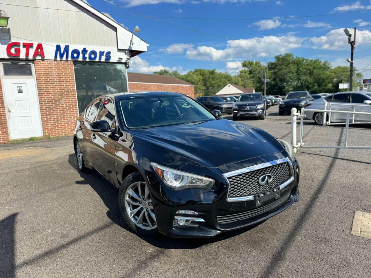 Infiniti Q50 4dr Sdn Premium AWD 2015