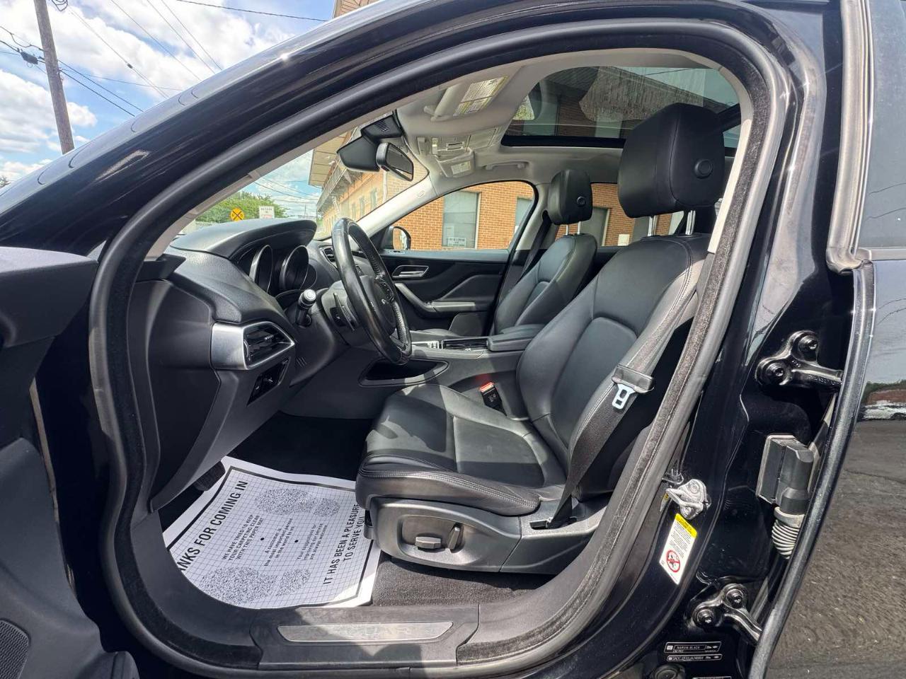 Jaguar F-Pace 25t Premium AWD 2018