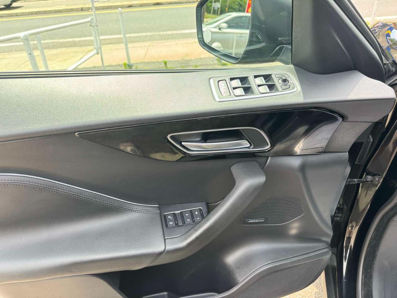 Jaguar F-Pace 25t Premium AWD 2018