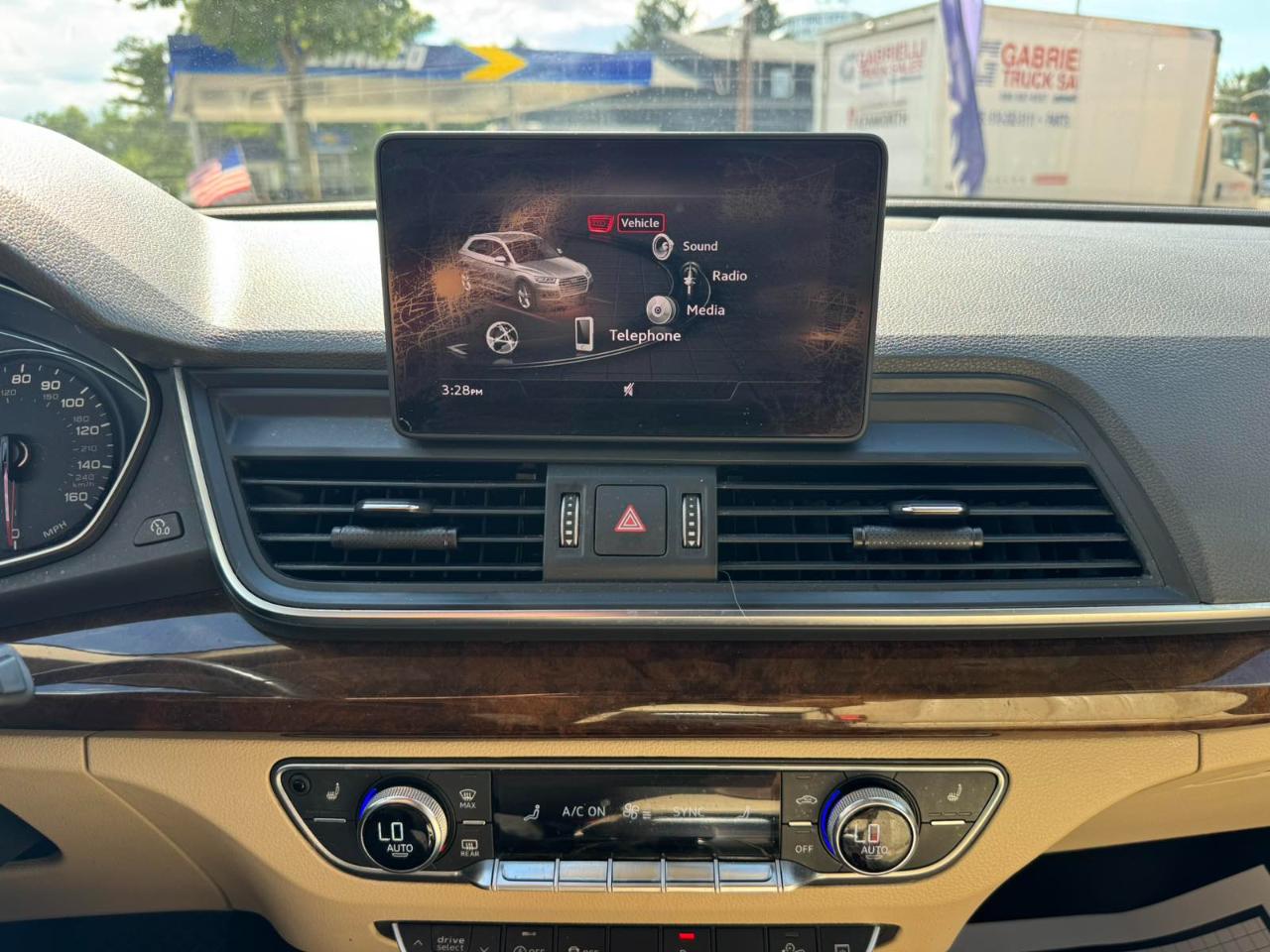 Audi Q5 Titanium Premium 45 TFSI quattro 2020