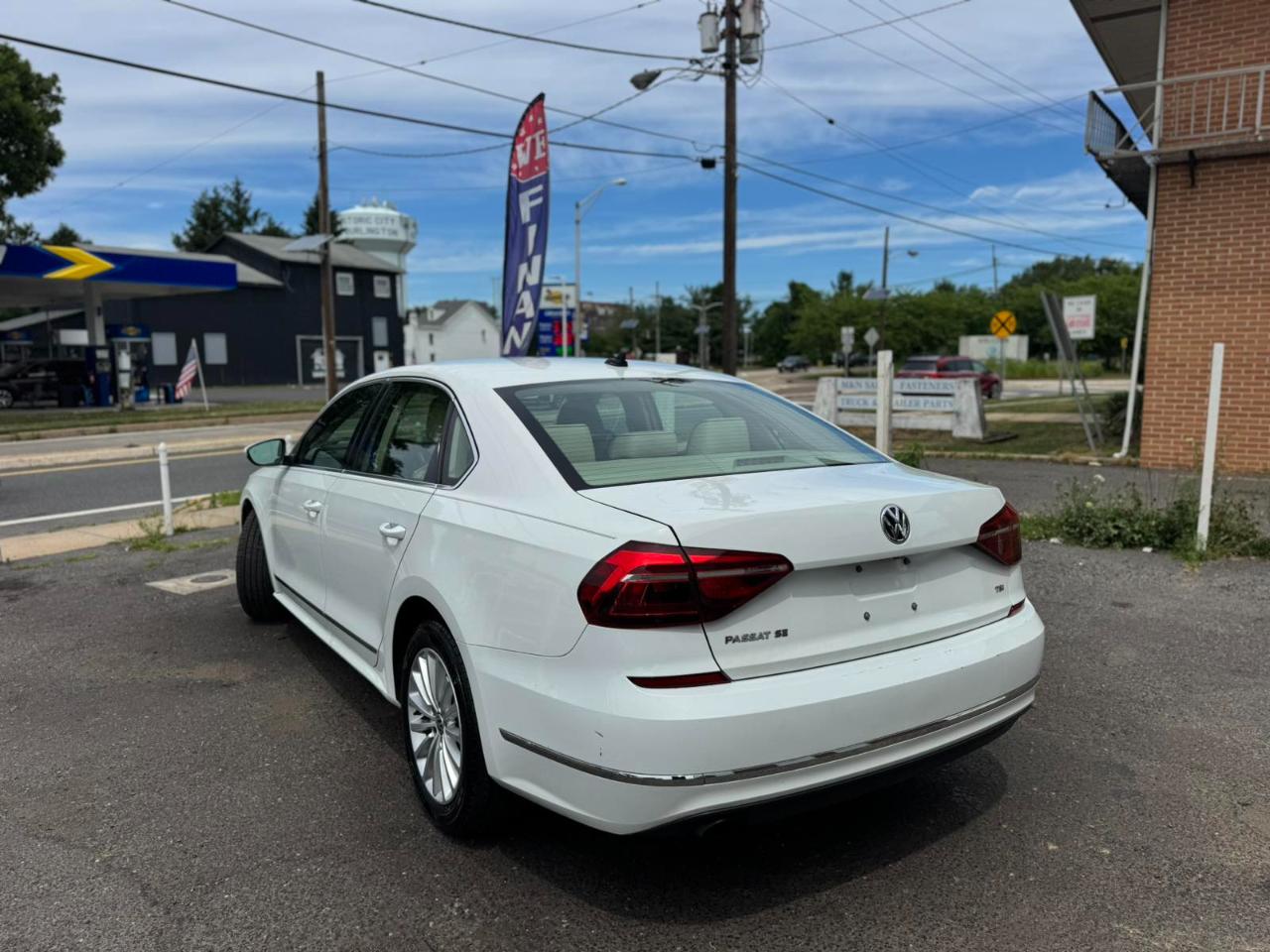Volkswagen Passat 1.8T SE Auto 2017
