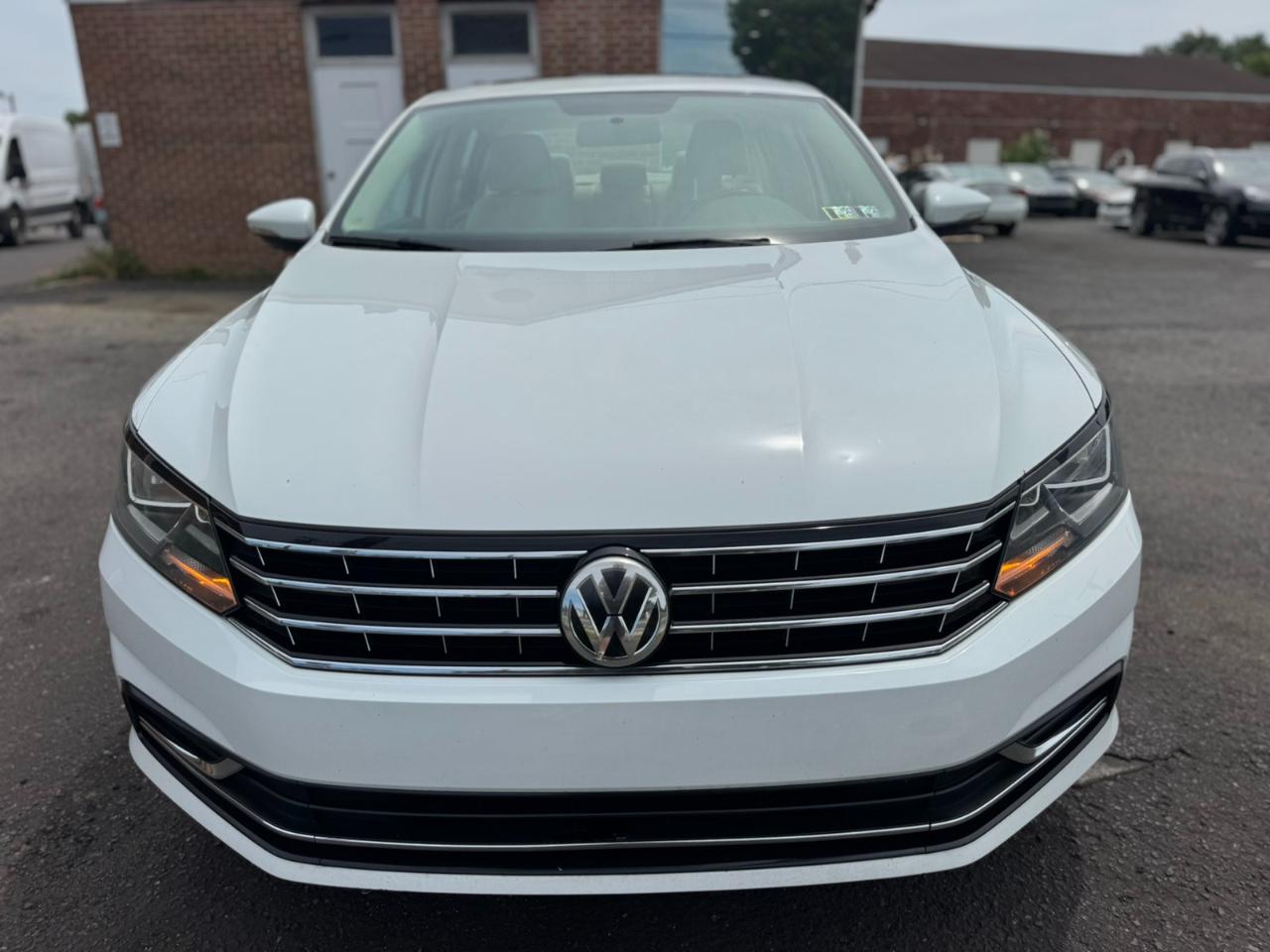 Volkswagen Passat 1.8T SE Auto 2017