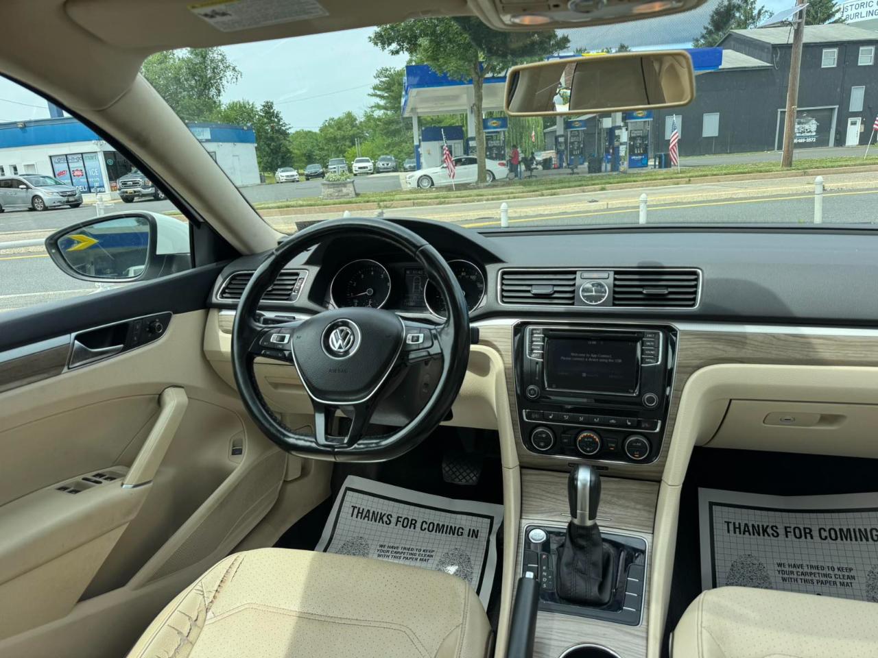 Volkswagen Passat 1.8T SE Auto 2017