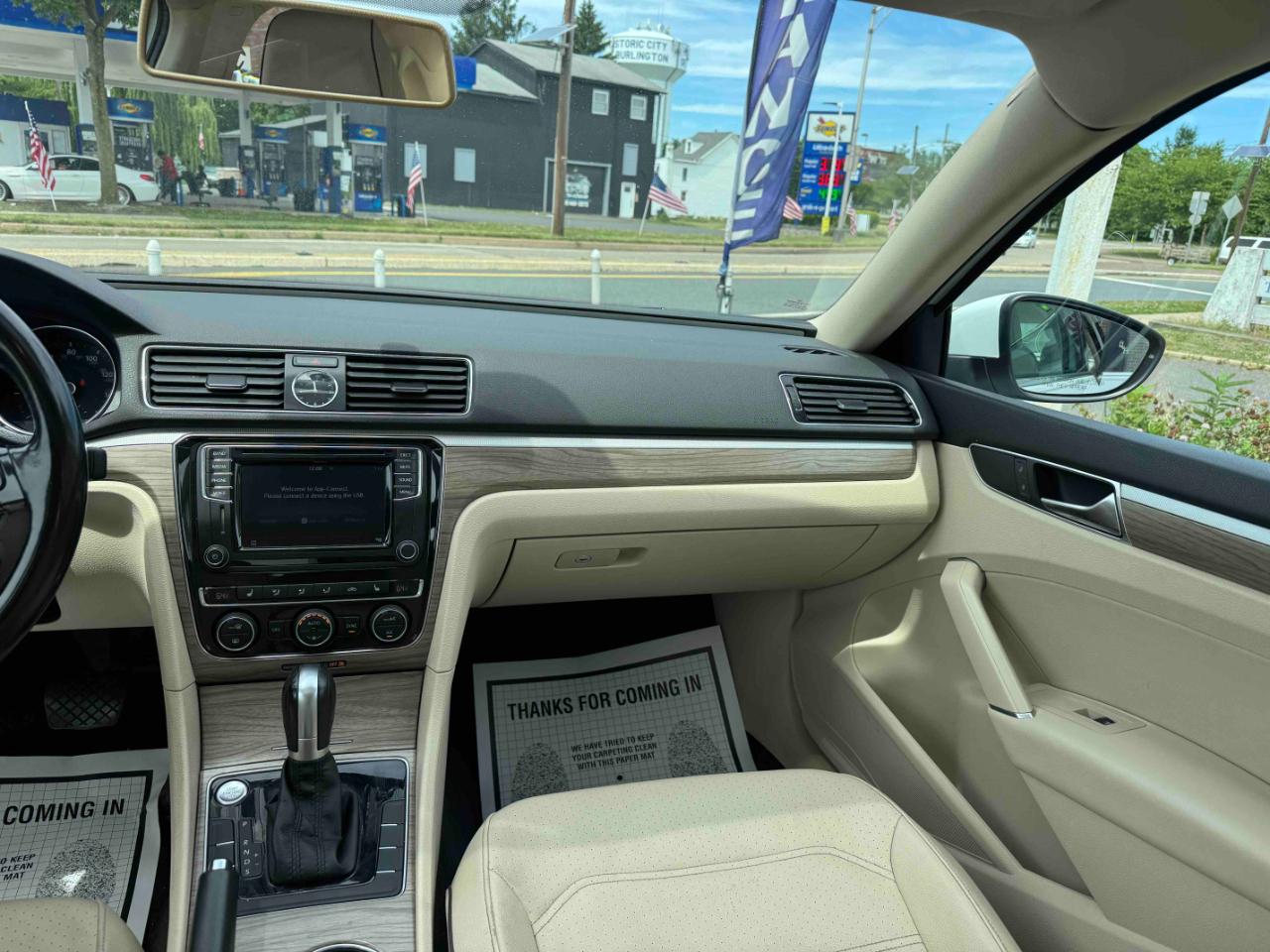 Volkswagen Passat 1.8T SE Auto 2017