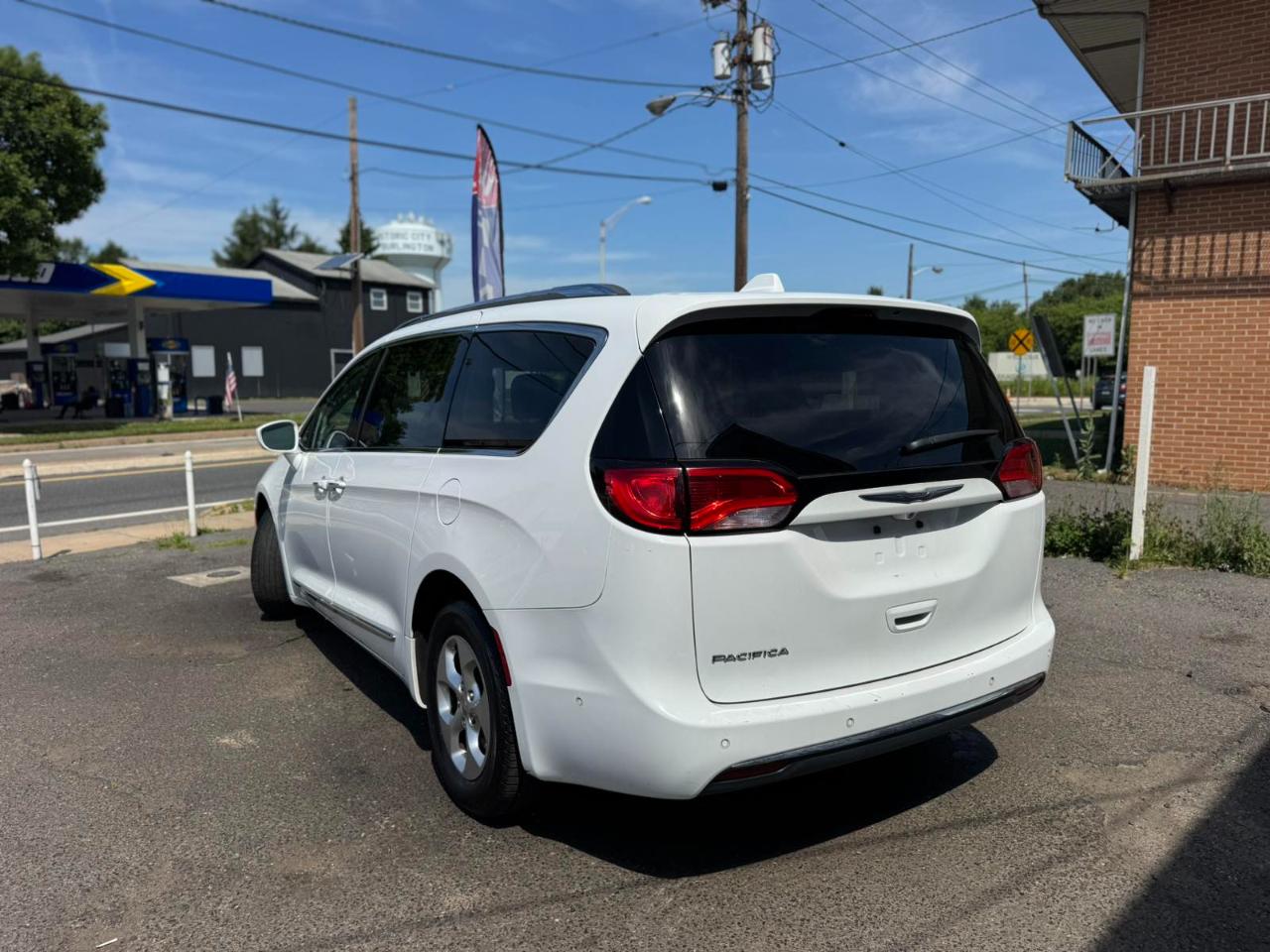Chrysler Pacifica Touring-L Plus FWD 2017
