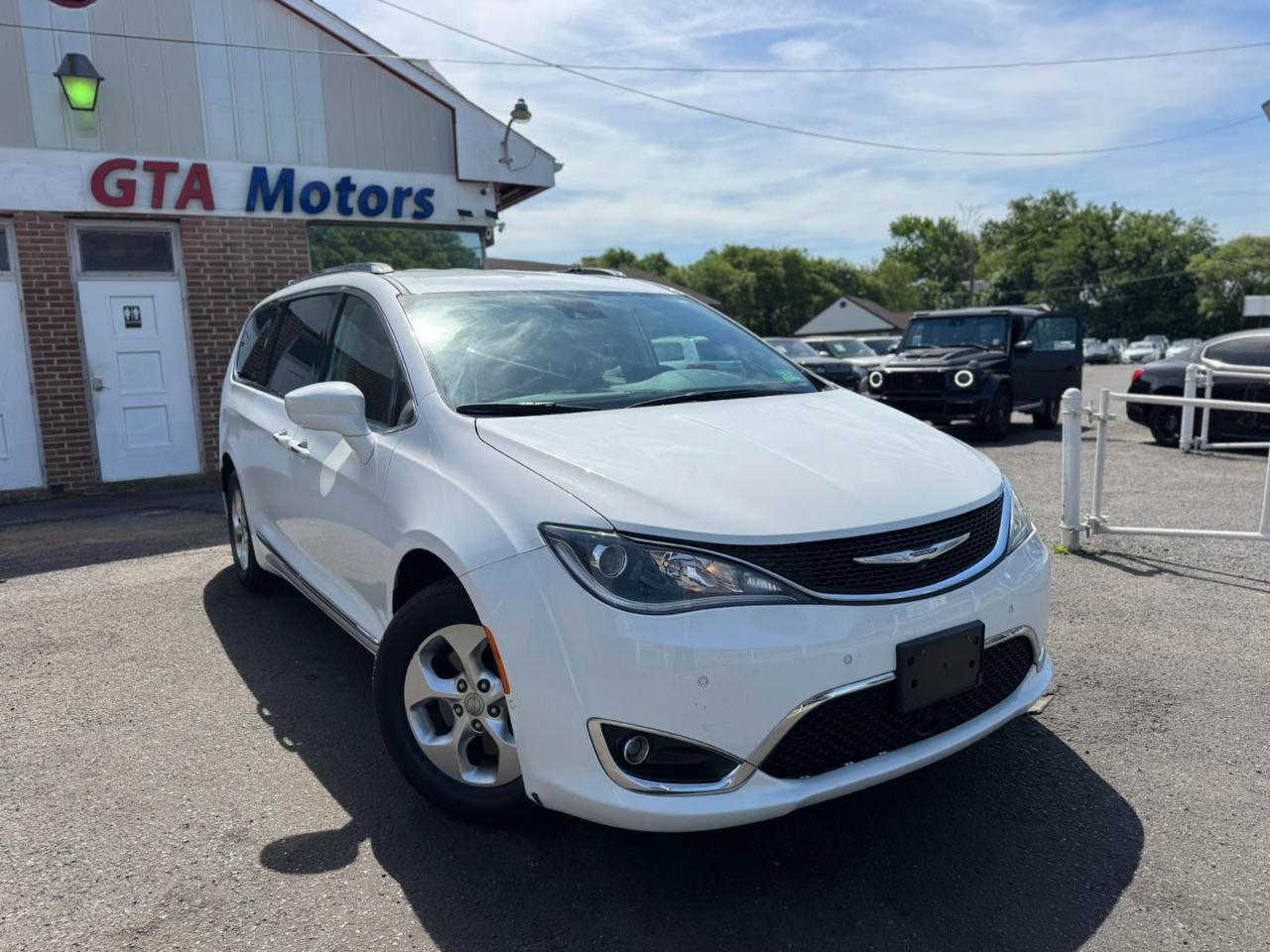 Chrysler Pacifica Touring-L Plus FWD 2017