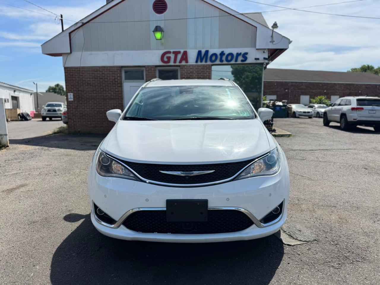 Chrysler Pacifica Touring-L Plus FWD 2017