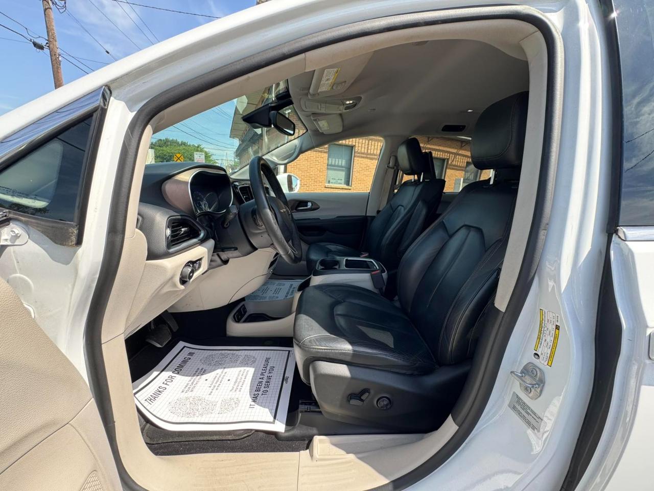 Chrysler Pacifica Touring-L Plus FWD 2017