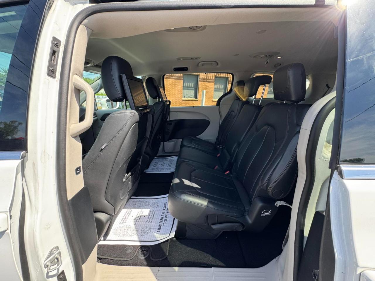 Chrysler Pacifica Touring-L Plus FWD 2017