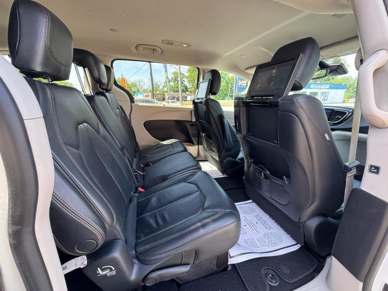 Chrysler Pacifica Touring-L Plus FWD 2017