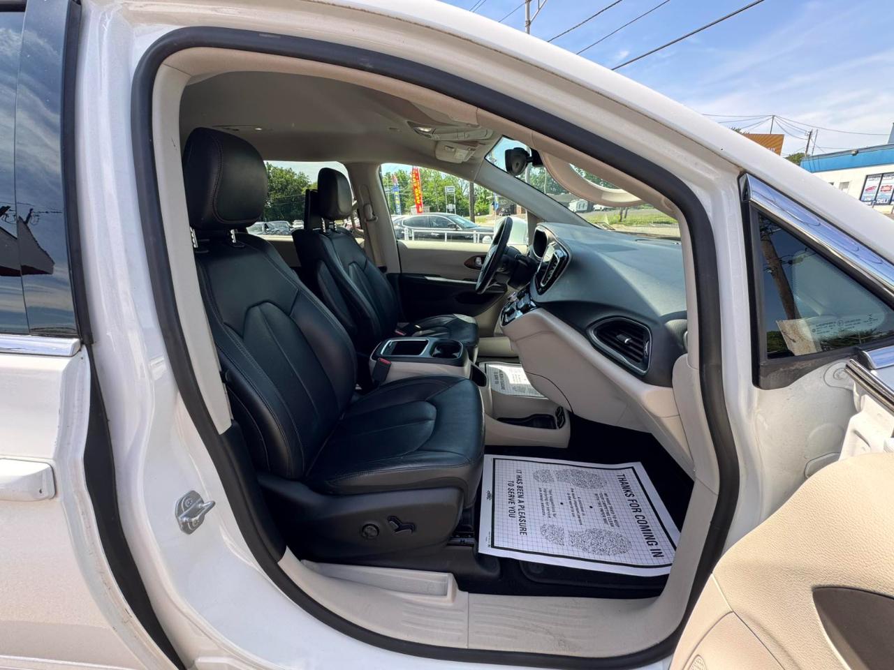 Chrysler Pacifica Touring-L Plus FWD 2017