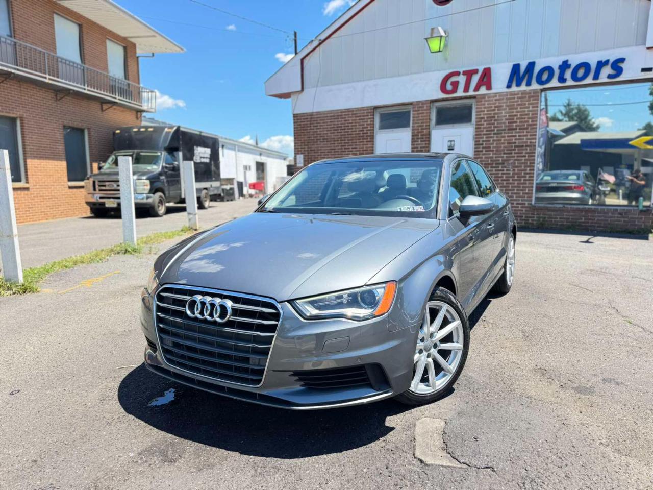 Audi A3 4dr Sdn FWD 1.8T Premium Plus 2016