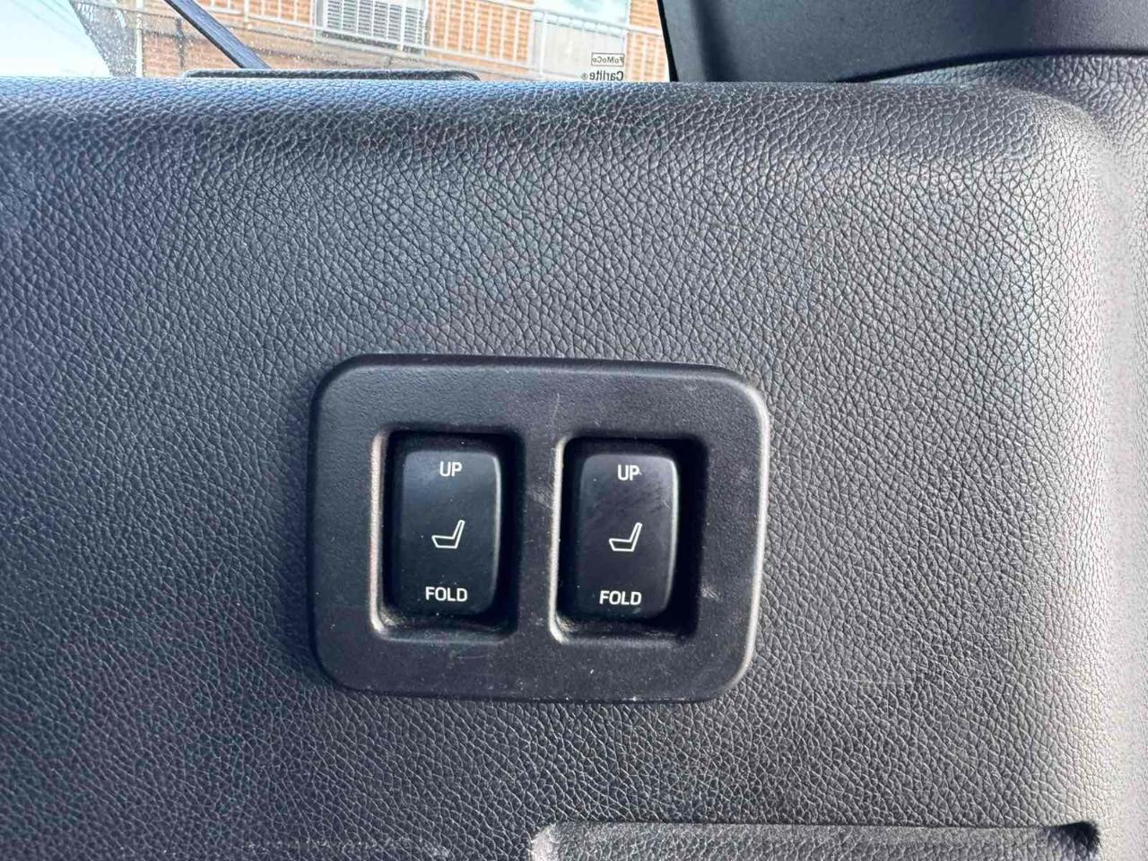 Ford Expedition EL 4WD 4dr Limited 2012