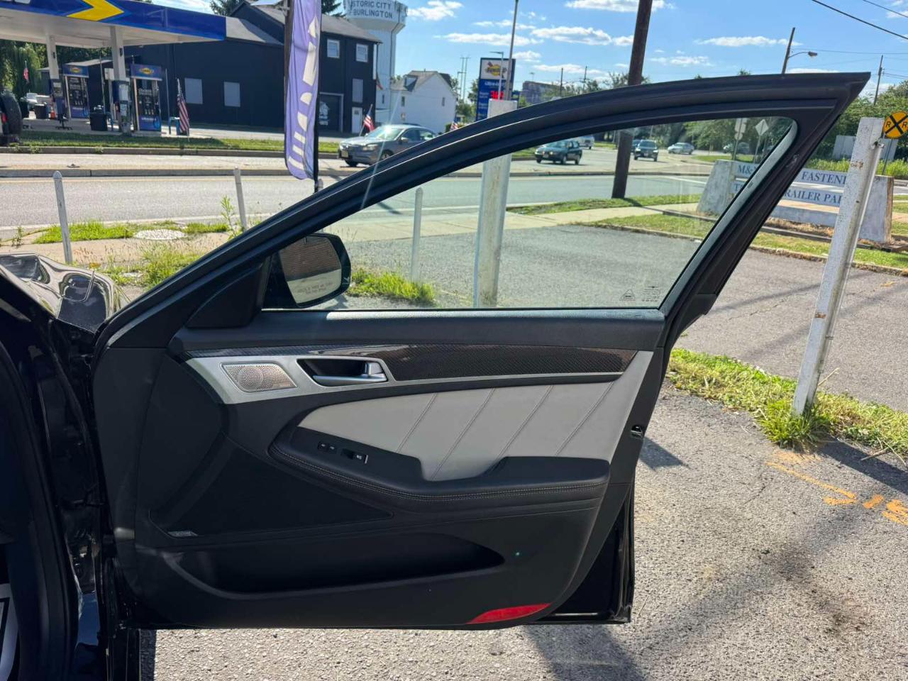 Genesis G80 3.3T Sport RWD 2018