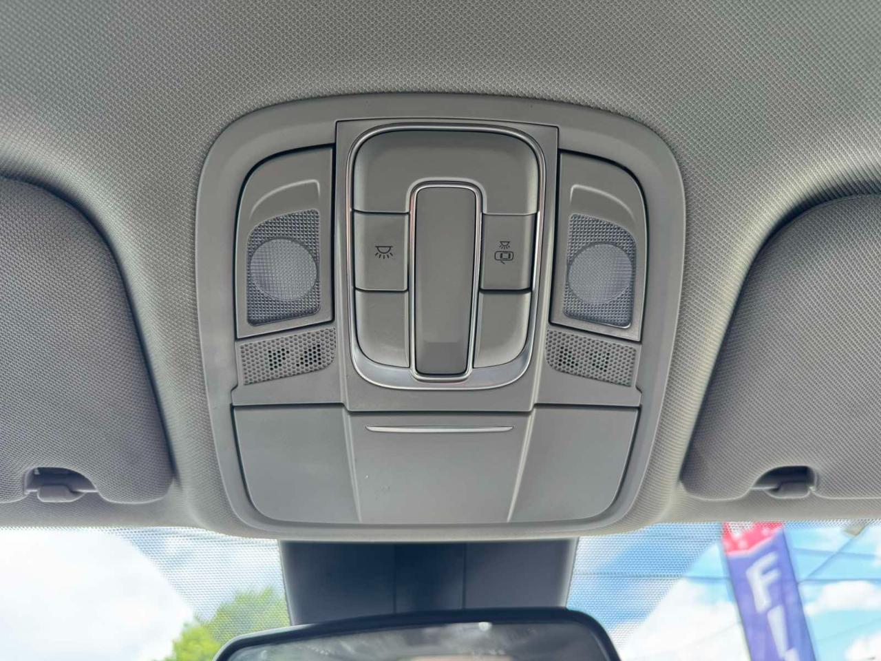 Hyundai Santa Fe SEL 2.4L Auto AWD 2020