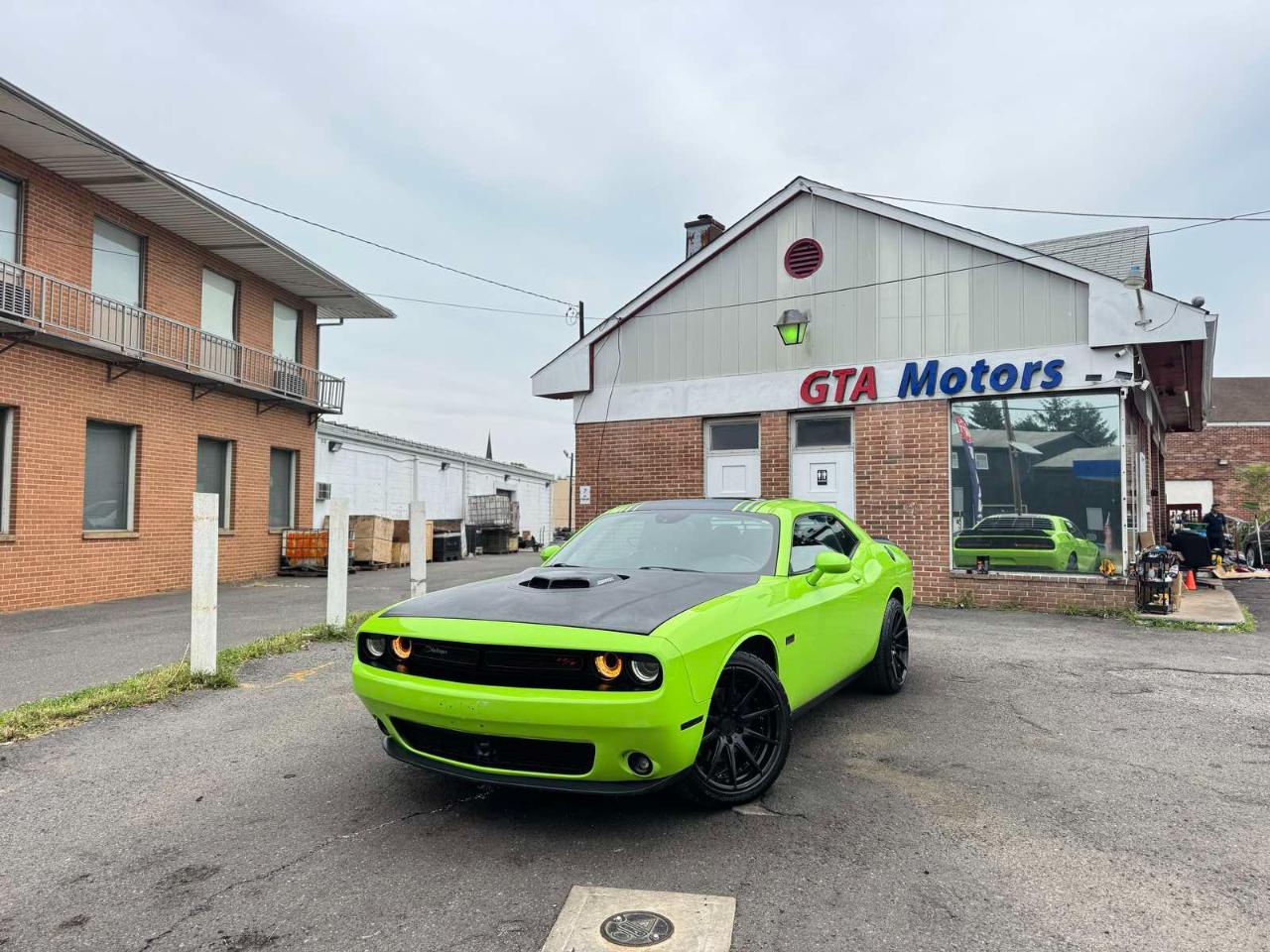 Dodge Challenger 2dr Cpe R/T Plus Shaker 2015