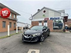 2017 Nissan Maxima 