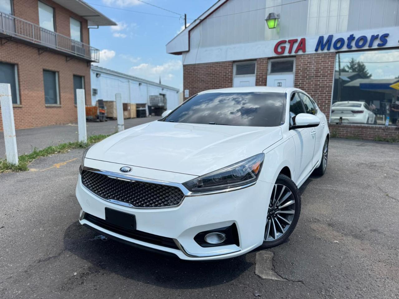 Kia Cadenza Premium Sedan 2018